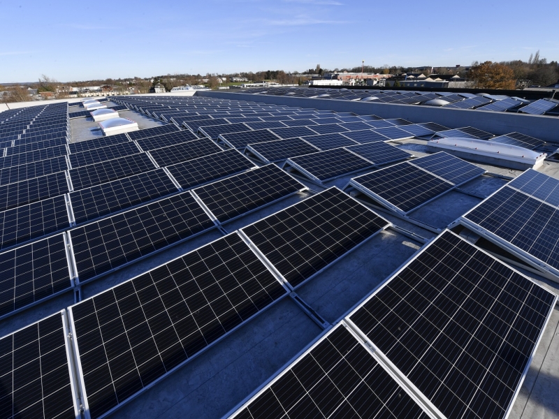 Zusätzliche Photovoltaik-Anlage für die Produktion in der BW Eupen